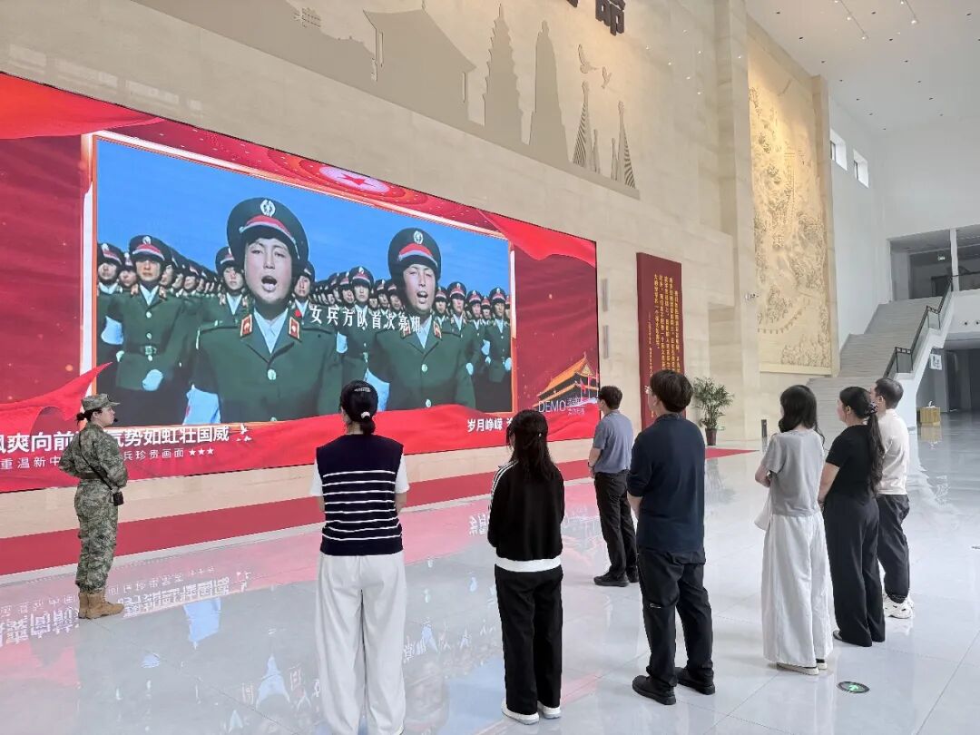 弘扬伟大长征精神，同心共筑强大国防.jpg